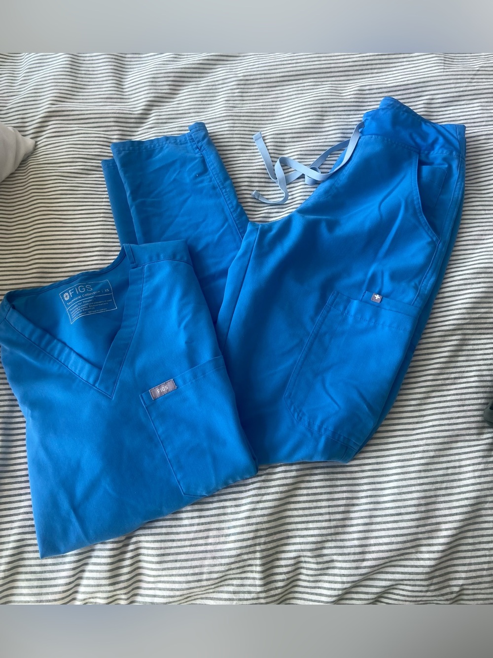 Figs Royal Blue Scrub Set Yola High Waisted Pants XS Tall + Catarina Top XS